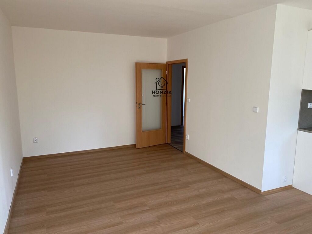 Pronájem bytu 3+kk 61 m² – fotografie 5