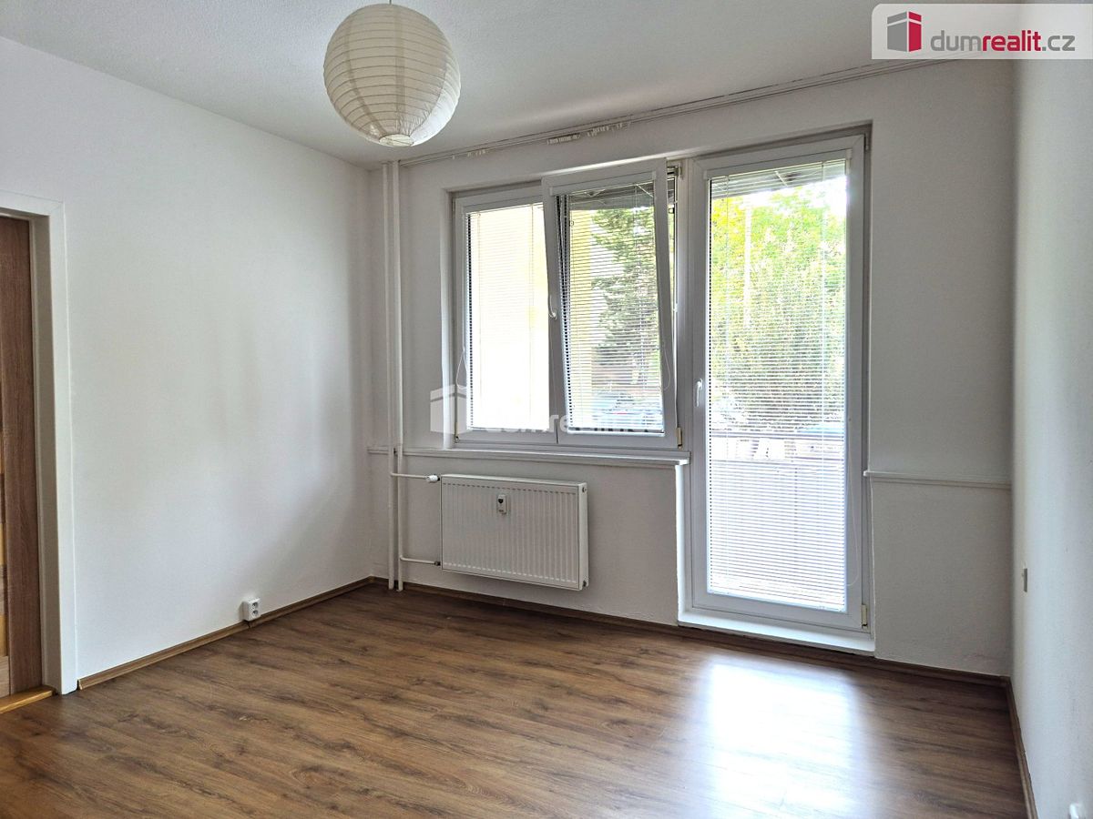 Pronájem bytu 2+kk 44 m² – fotografie 3