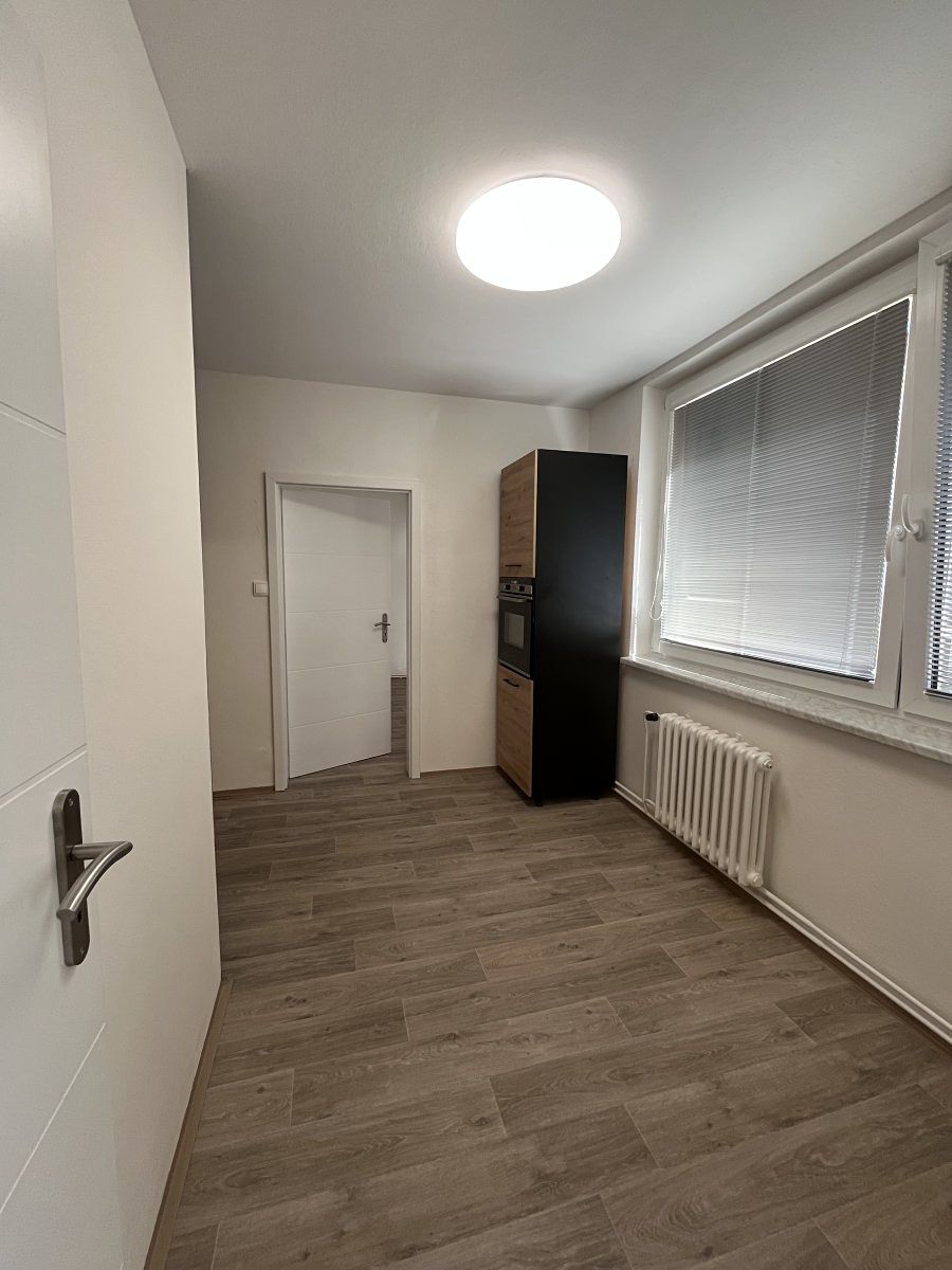 Pronájem bytu 3+1 72 m² – fotografie 2