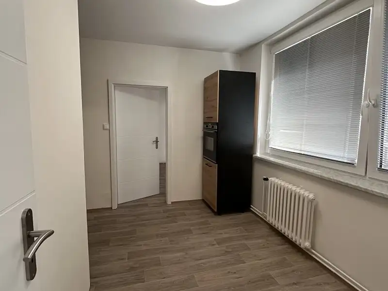 Pronájem bytu 3+1 72 m², Slušovice – náhled fotky 2