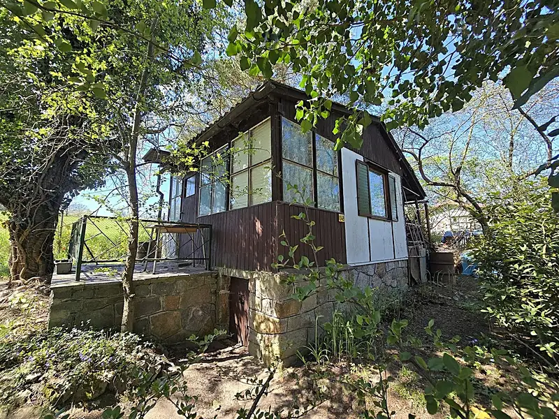 Prodej chaty 30 m², pozemek 408 m², Týnec nad Sázavou – náhled fotky 1