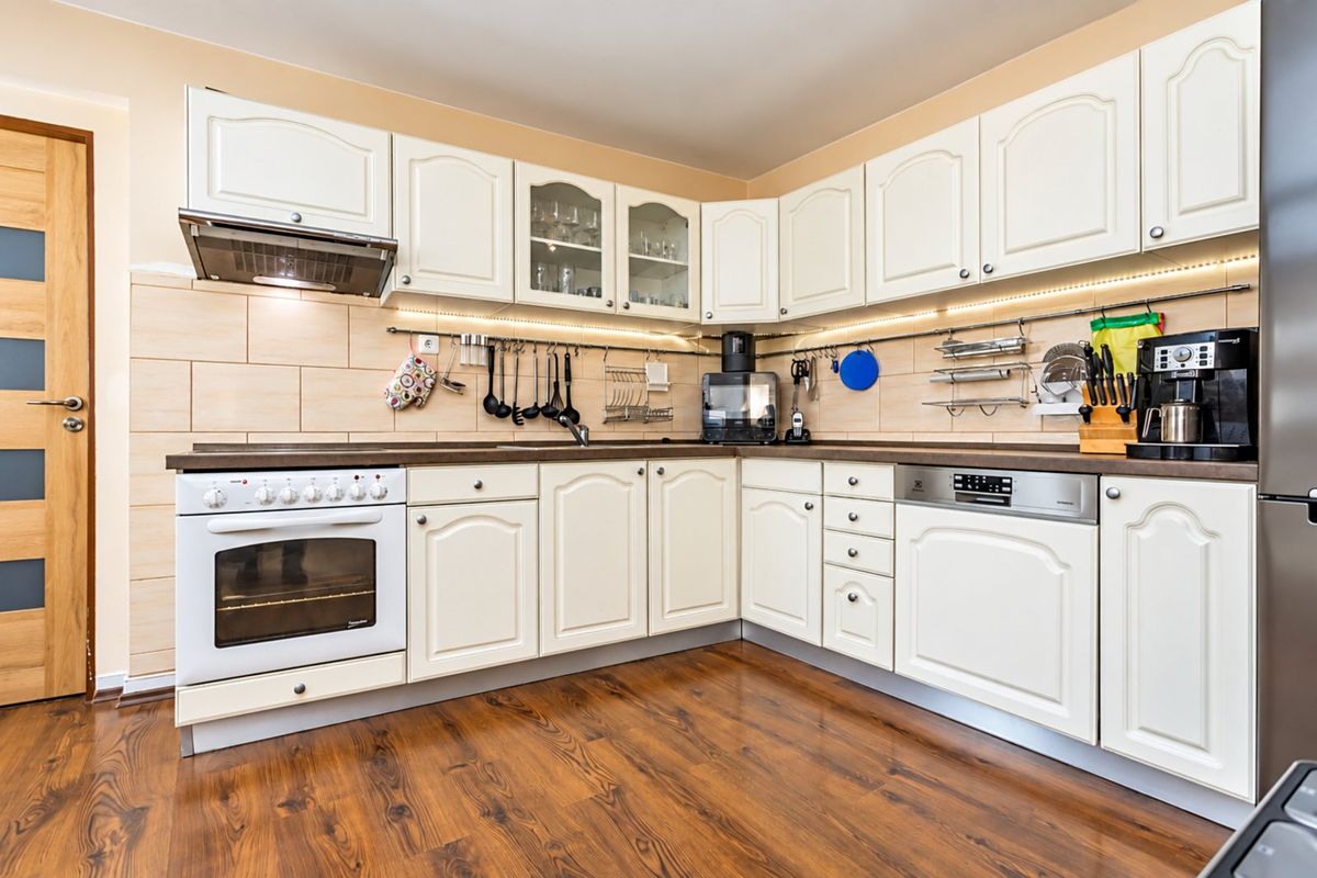 Prodej rodinného domu 106 m², pozemek 1081 m² – fotografie 4