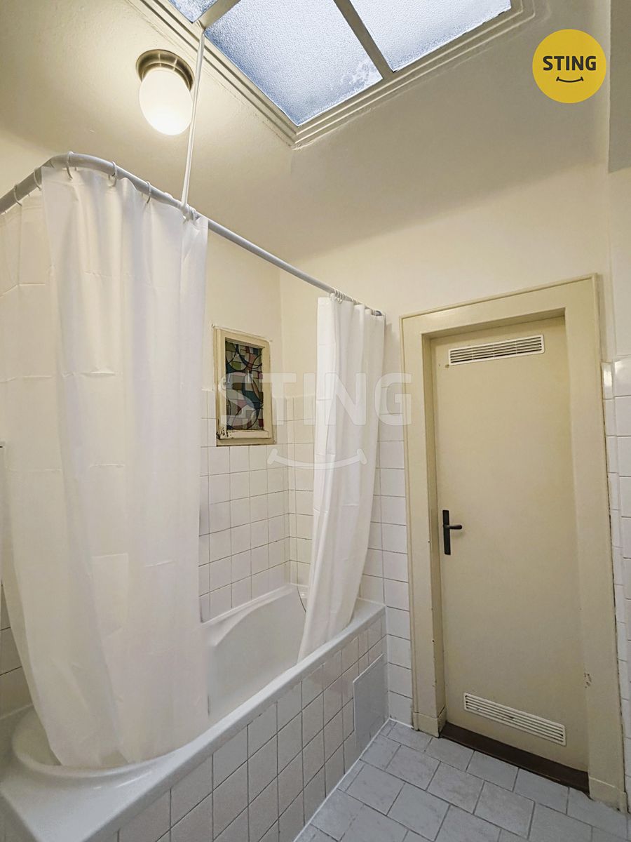 Pronájem bytu 1+kk 43 m² – fotografie 4