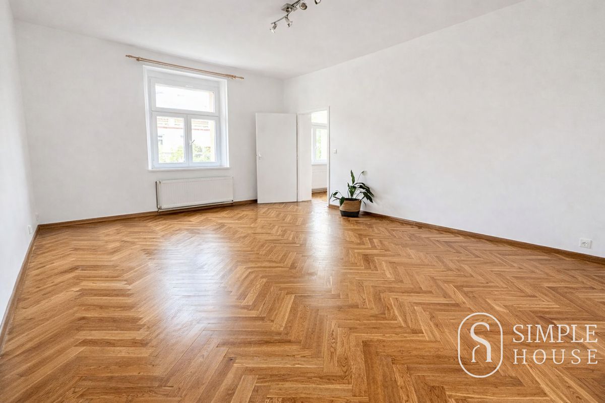 Pronájem bytu 2+kk 80 m² – fotografie 3