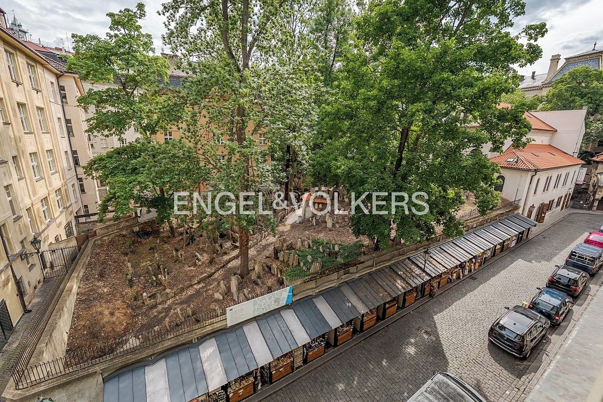 Pronájem bytu 2+kk 90 m² – fotografie 3