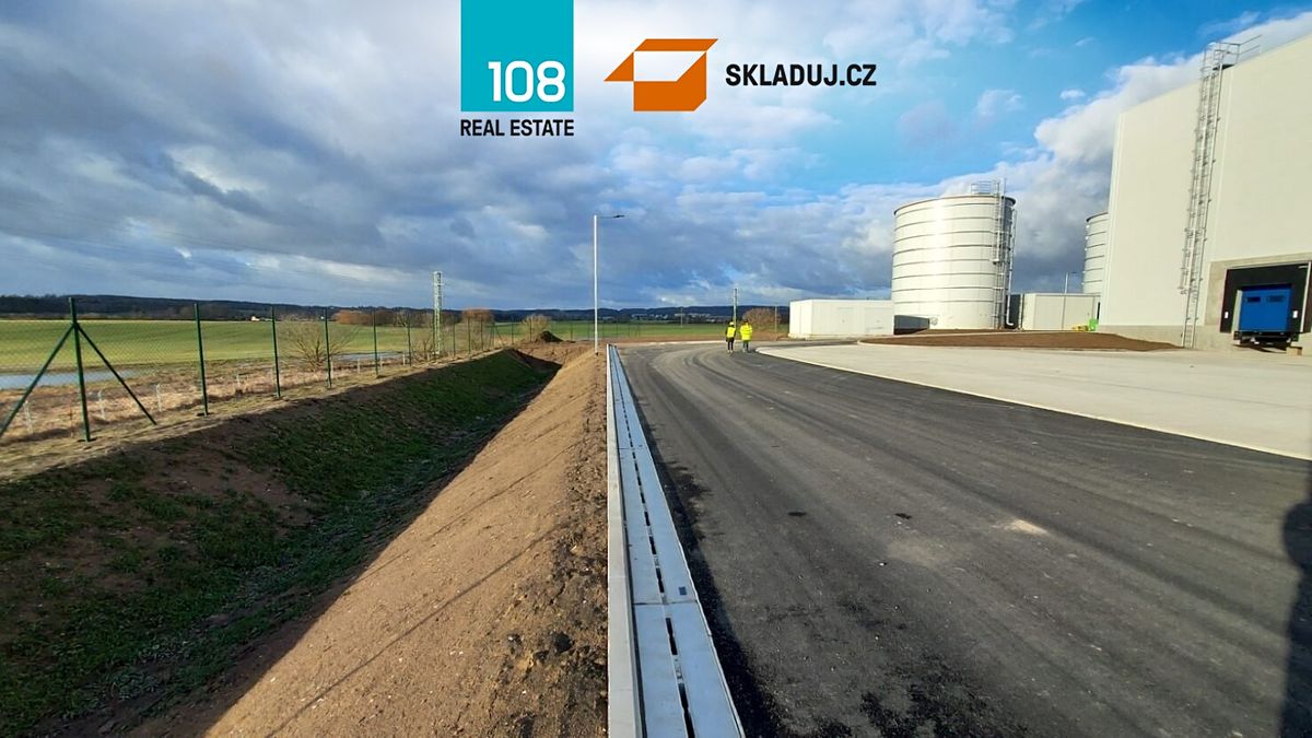 Pronájem skladového prostoru 10000 m² – fotografie 3