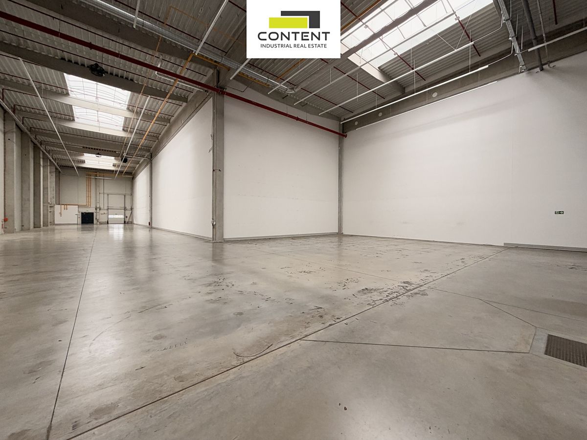 Pronájem skladového prostoru 1331 m²
