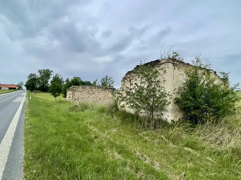 Prodej komerčního pozemku 462 m², Pleše – náhled fotky 1
