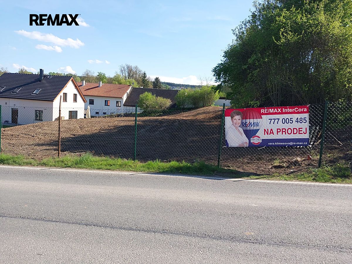 Prodej stavebního pozemku 1053 m² – fotografie 3