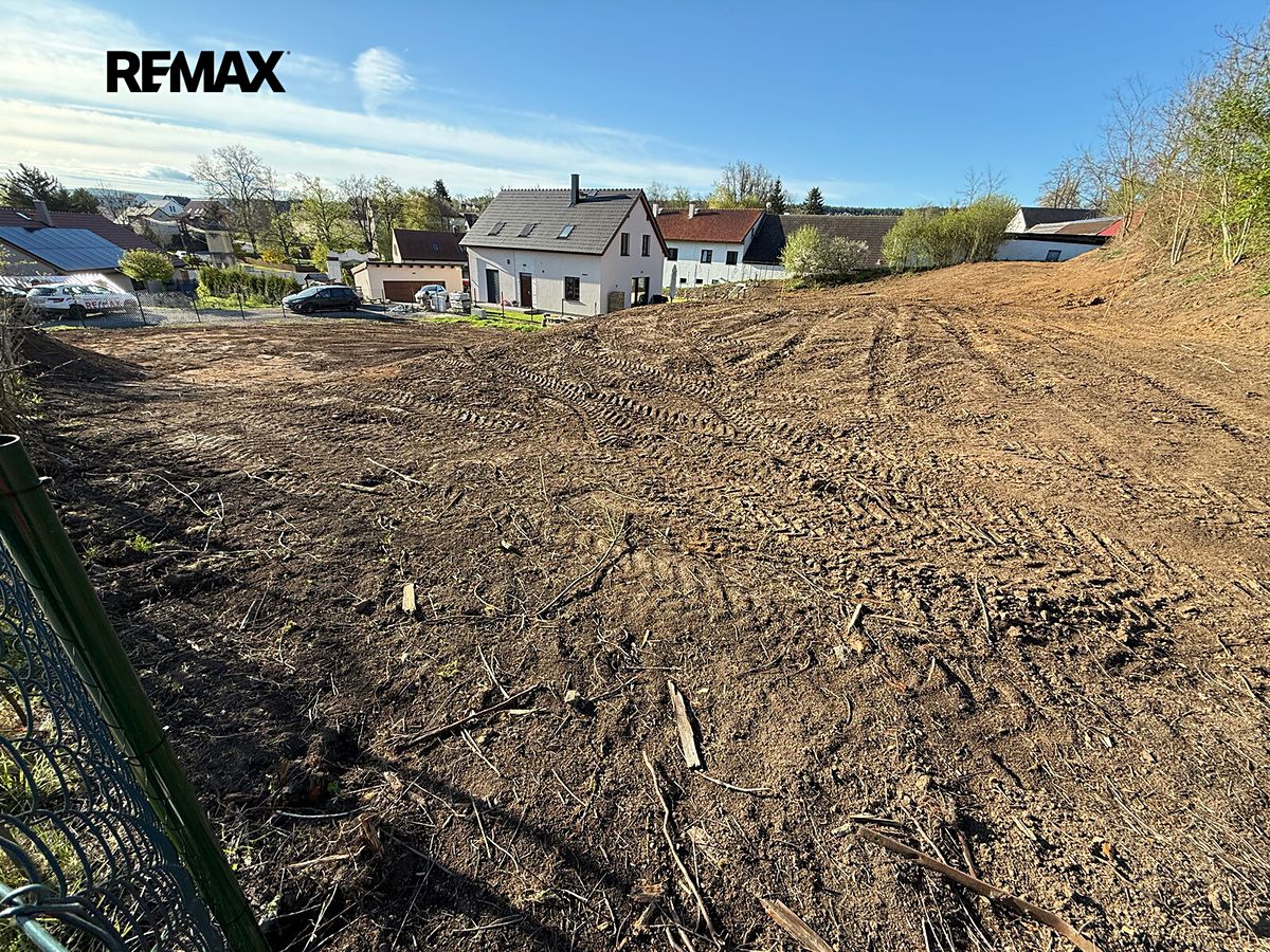 Prodej stavebního pozemku 1053 m² – fotografie 4