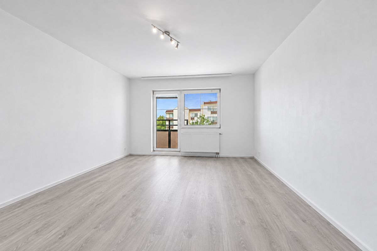 Pronájem bytu 1+kk 30 m² – fotografie 3