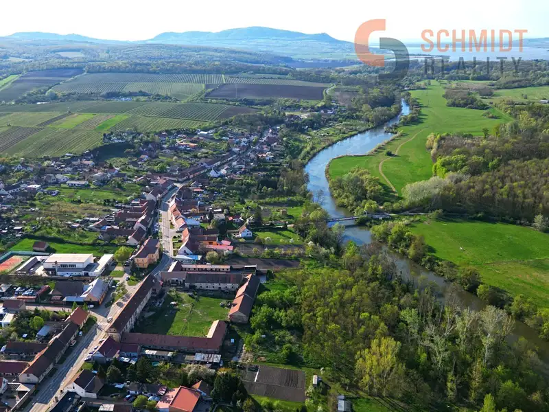Prodej komerčního pozemku 12736 m², Bulhary – náhled fotky 3