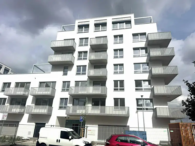 Prodej bytu 2+kk 45 m², Praha – náhled fotky 1