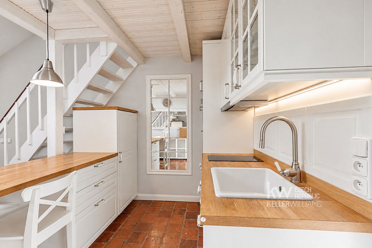 Pronájem bytu 2+kk 44 m² – fotografie 3