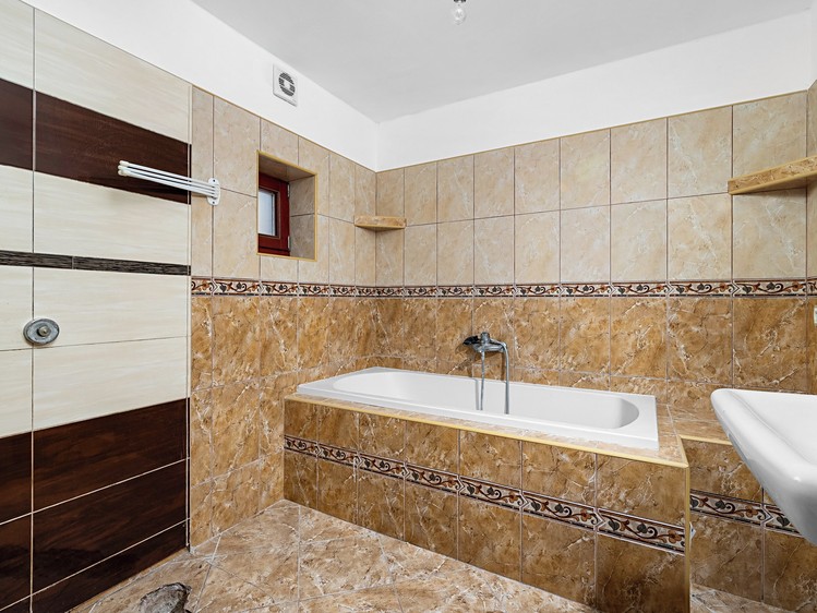 Prodej domu, 127 m² (7 z 22)