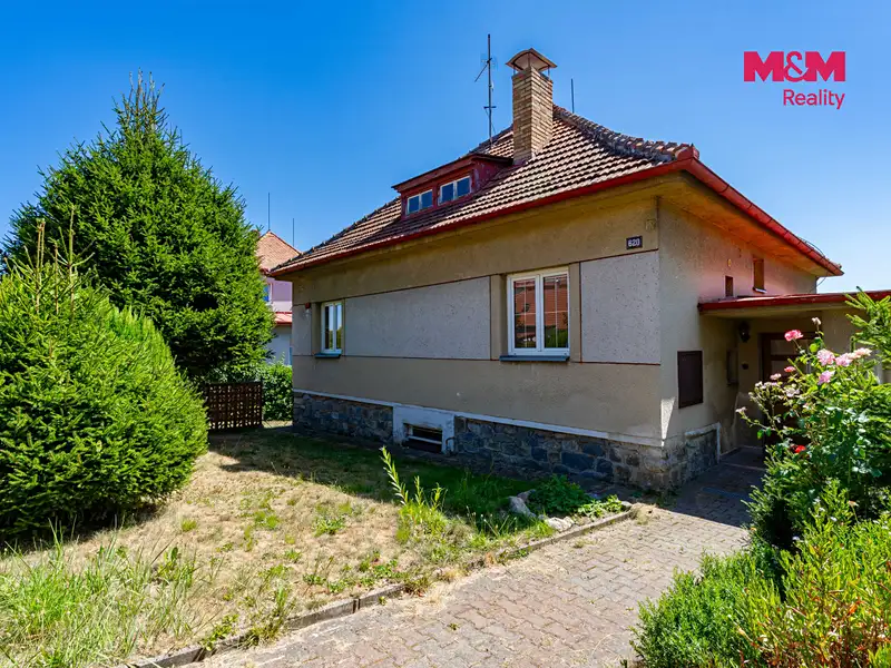 Prodej rodinného domu 150 m², pozemek 1587 m², Pacov – náhled fotky 2