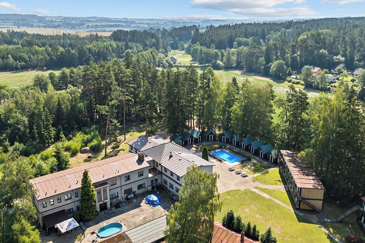 Prodej ubytovacího zařízení 1644 m²