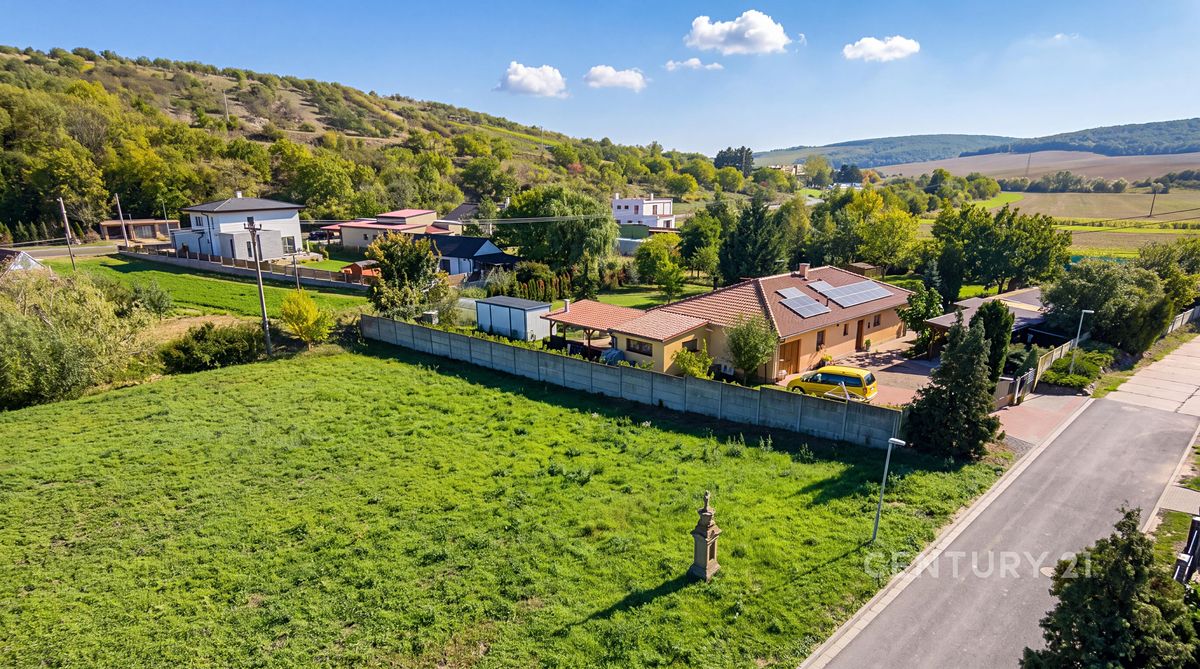 Prodej stavebního pozemku 513 m² – fotografie 2