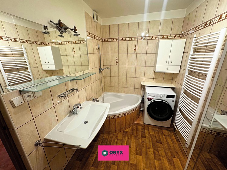Prodej domu, 214 m² (11 z 27)