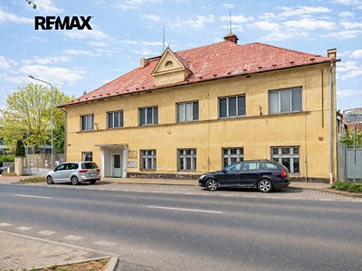 Комерційне приміщення в оренду, 1 270 м² (2 з 42)