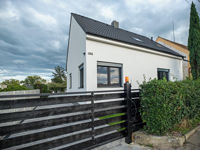 Prodej rodinného domu 138 m², pozemek 2081 m²