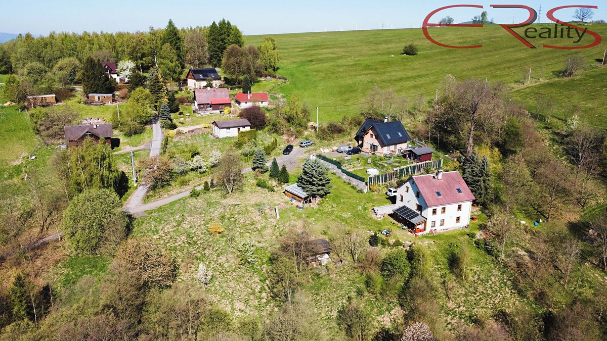 Prodej stavebního pozemku 1550 m² – fotografie 2
