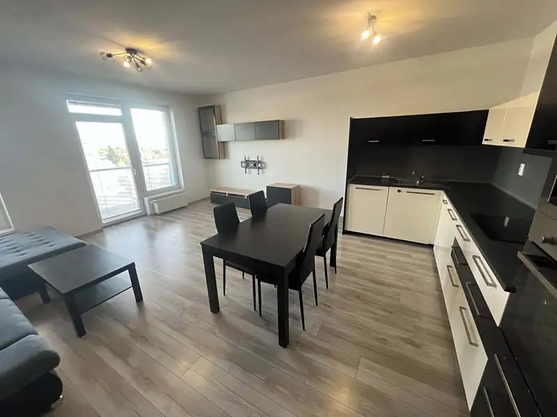 Pronájem bytu 2+kk 82 m², Mladá Boleslav – náhled fotky 2