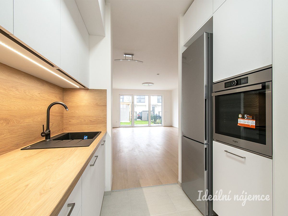 Pronájem bytu 4+kk 107 m² – fotografie 4