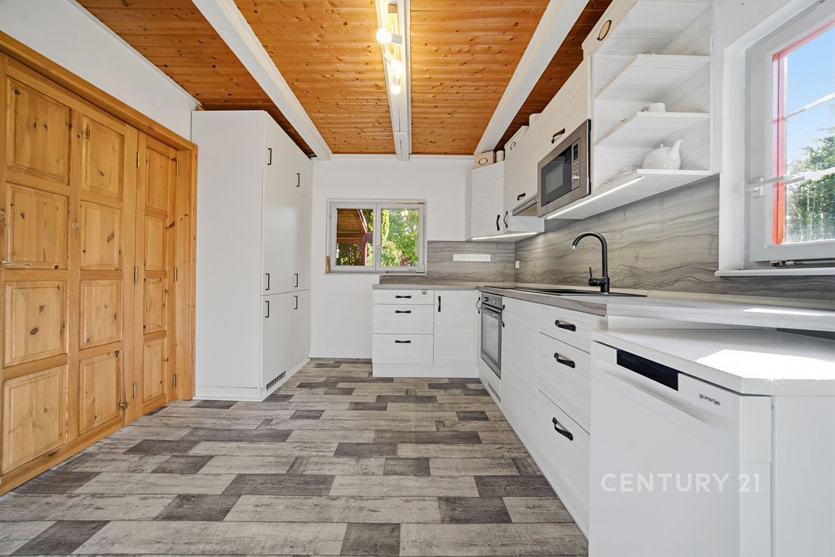 Pronájem rodinného domu 65 m², pozemek 1287 m² – fotografie 2