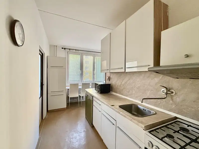Prodej bytu 4+1 88 m², Plzeň – náhled fotky 2