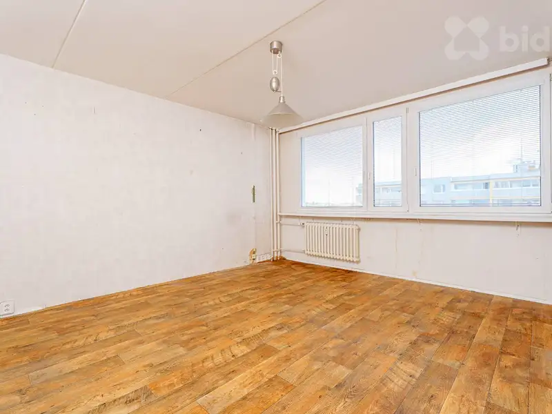 Prodej bytu 3+1 64 m², Praha – náhled fotky 1