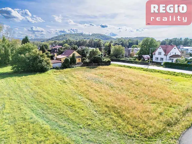 Prodej stavebního pozemku 886 m², Dobrá – náhled fotky 1