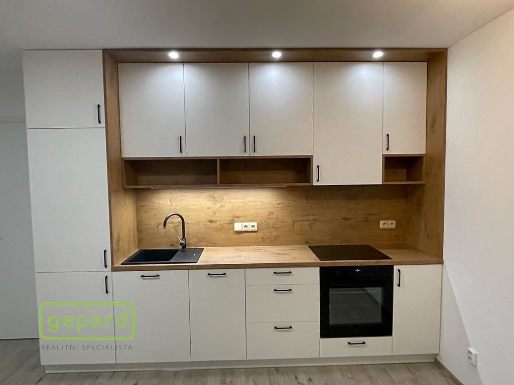 Pronájem bytu 1+kk 45 m² – fotografie 3