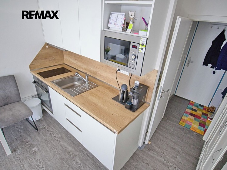 Wohnung 1+kk zum Kauf, 21 m² (4 von 6)
