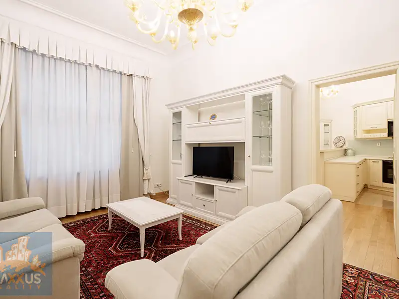 Pronájem bytu 3+kk 76 m², Praha – náhled fotky 2