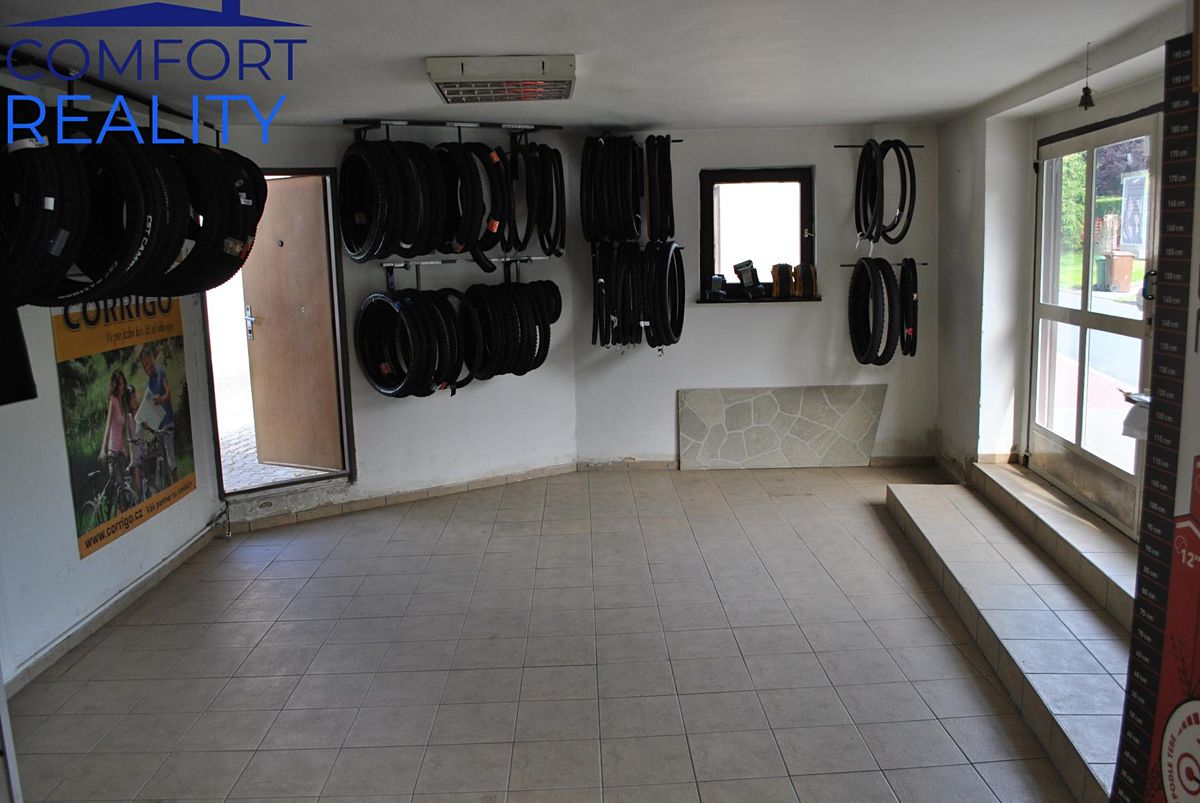 Prodej obchodního prostoru 232 m² – fotografie 2