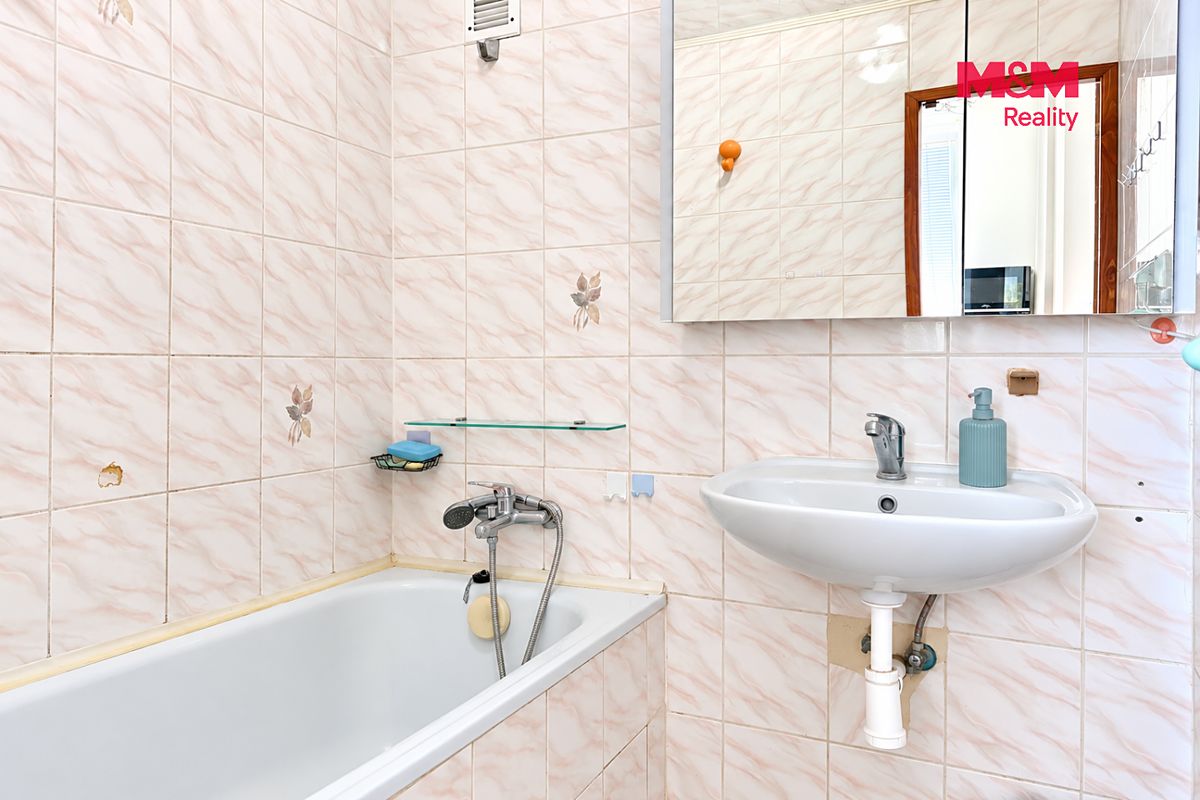 Pronájem bytu 2+1 61 m² – fotografie 3