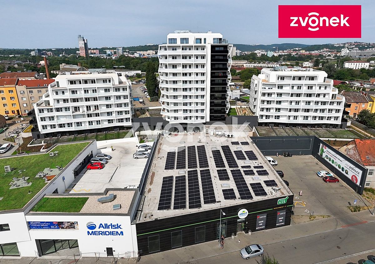 Pronájem bytu 2+kk 55 m² – fotografie 2