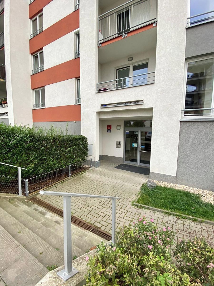 Pronájem bytu 2+kk 56 m² – fotografie 2