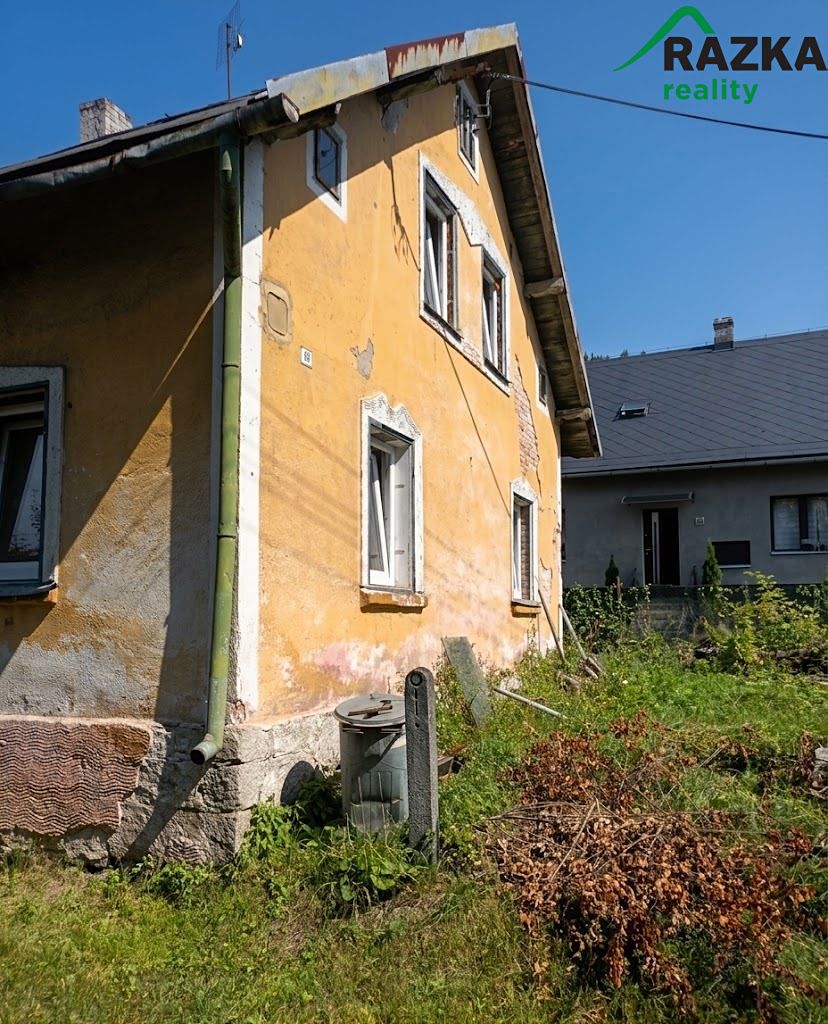 Prodej rodinného domu 120 m², pozemek 1352 m² – fotografie 3