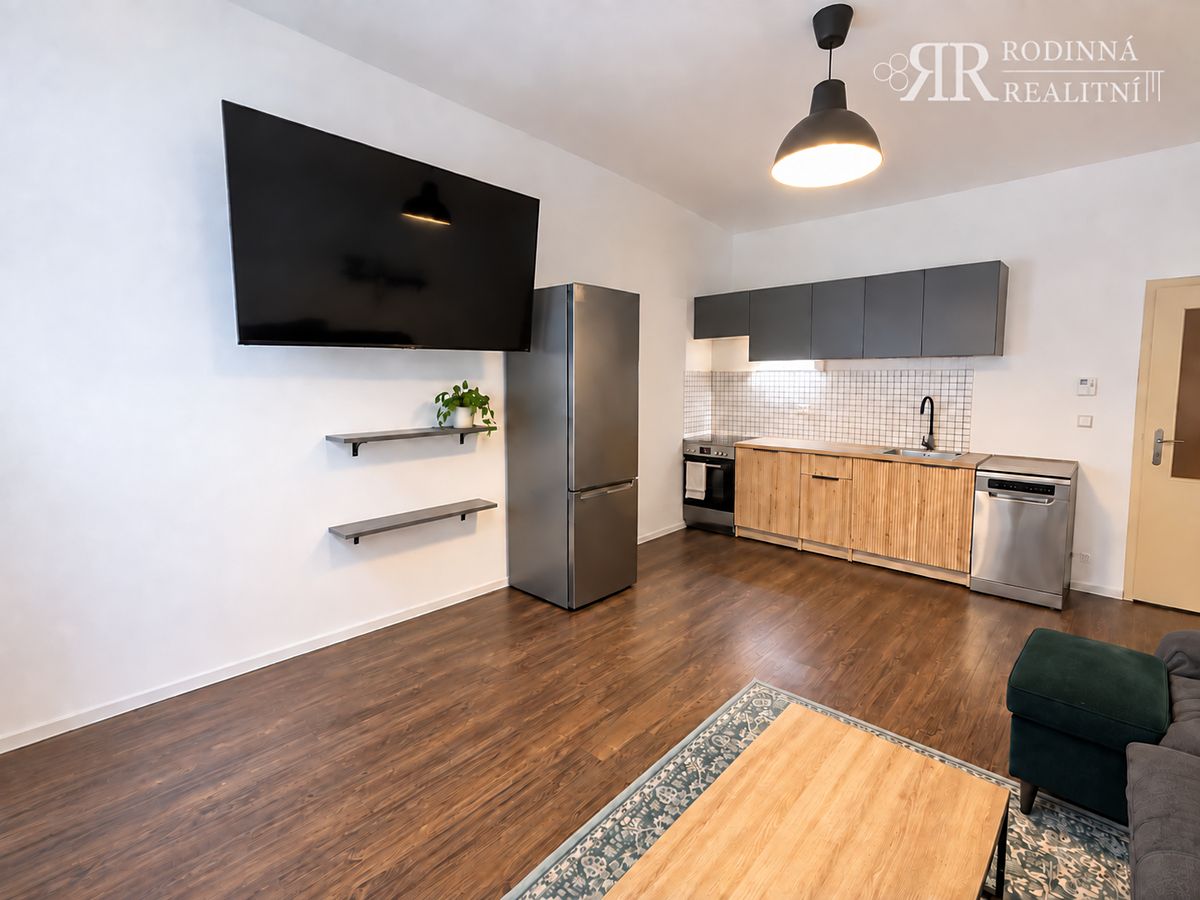 Pronájem bytu 2+kk 47 m² – fotografie 2