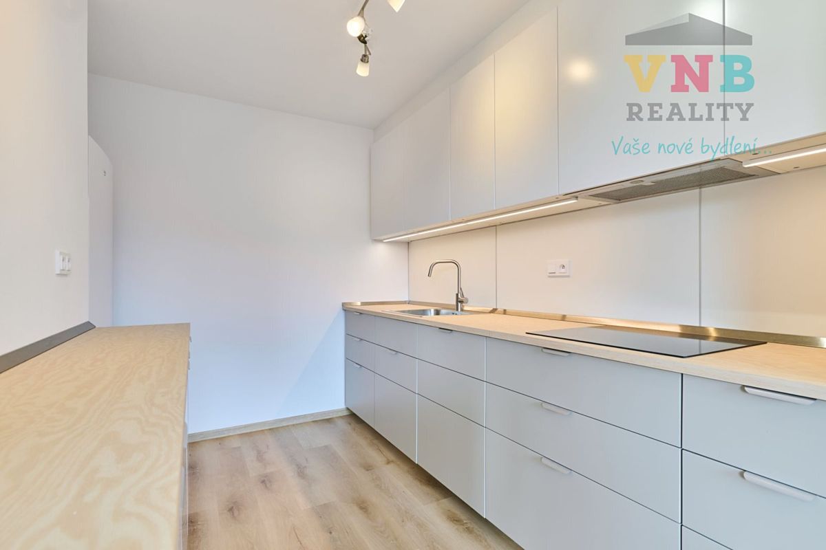 Pronájem bytu 4+1 82 m² – fotografie 2