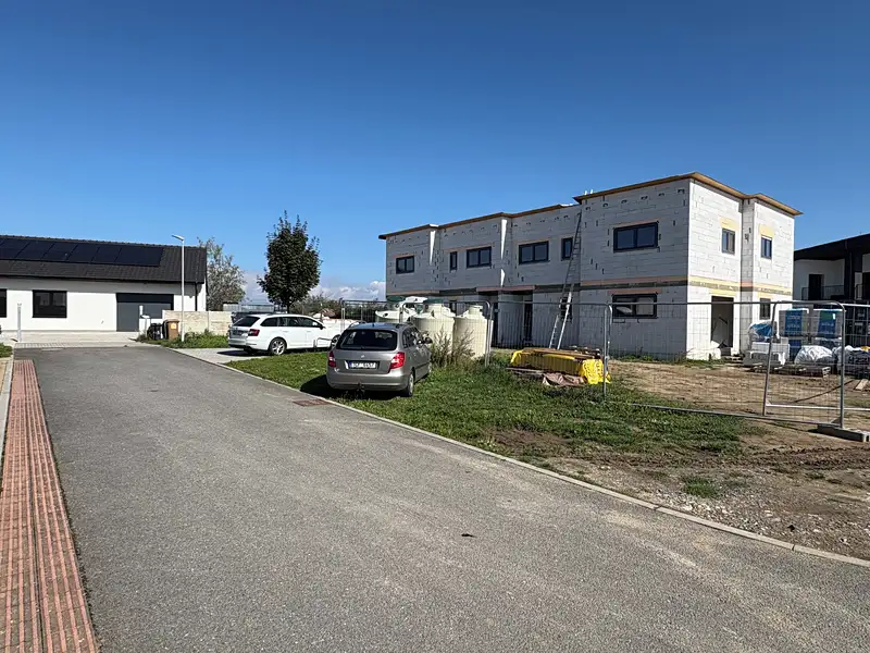 Prodej bytu 4+kk 93 m², Tábor – náhled fotky 2