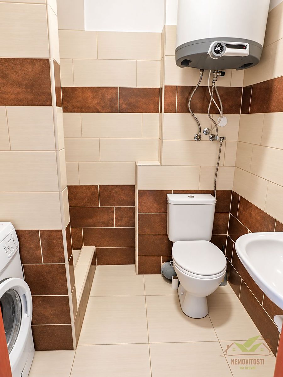 Pronájem bytu 1+kk 30 m² – fotografie 5