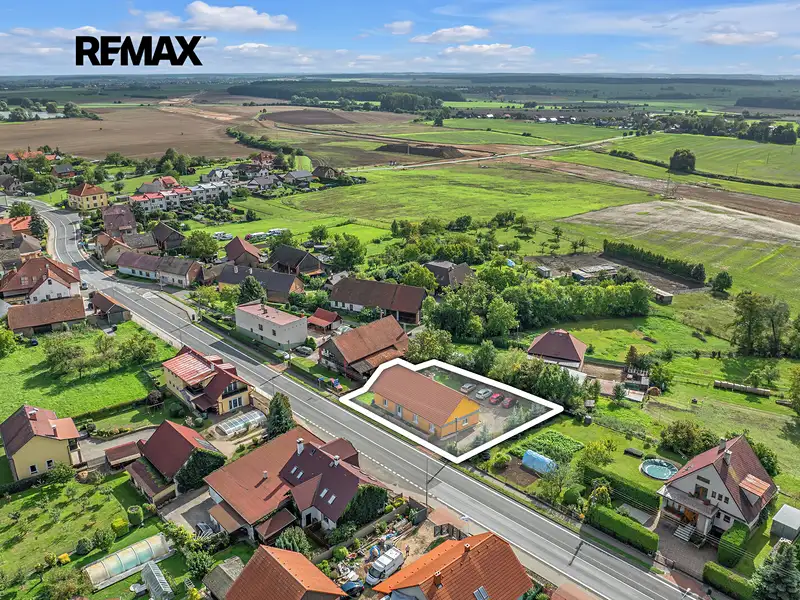 Prodej rodinného domu 266 m², pozemek 795 m², Konecchlumí – náhled fotky 1