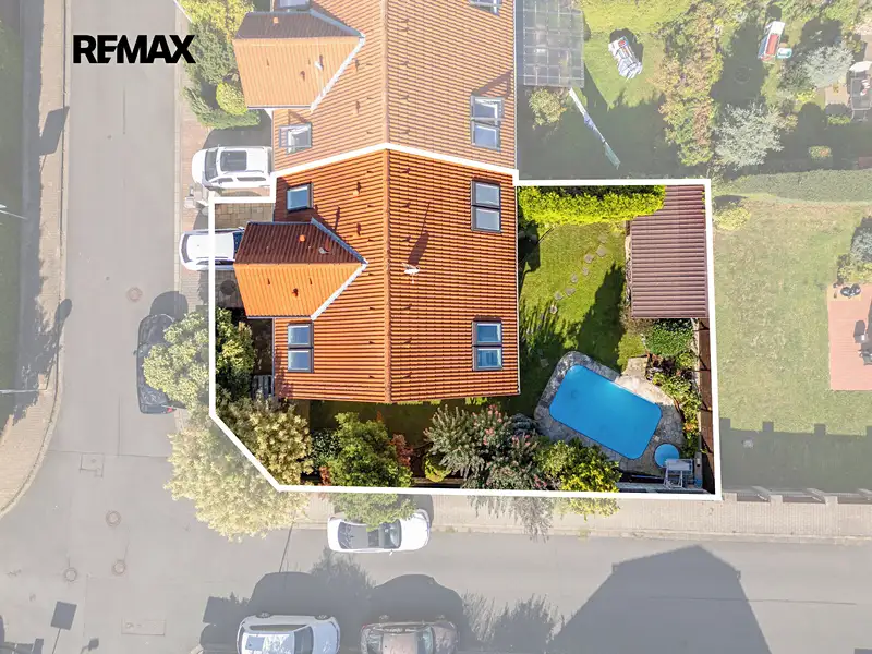 Prodej rodinného domu 125 m², pozemek 334 m², Praha – náhled fotky 1