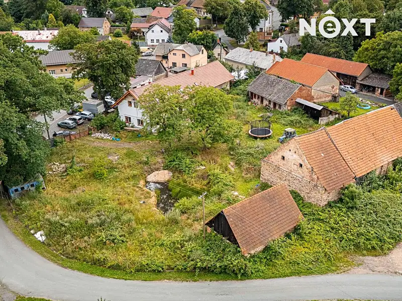 Prodej rodinného domu 330 m², pozemek 3898 m², Černíny – náhled fotky 3
