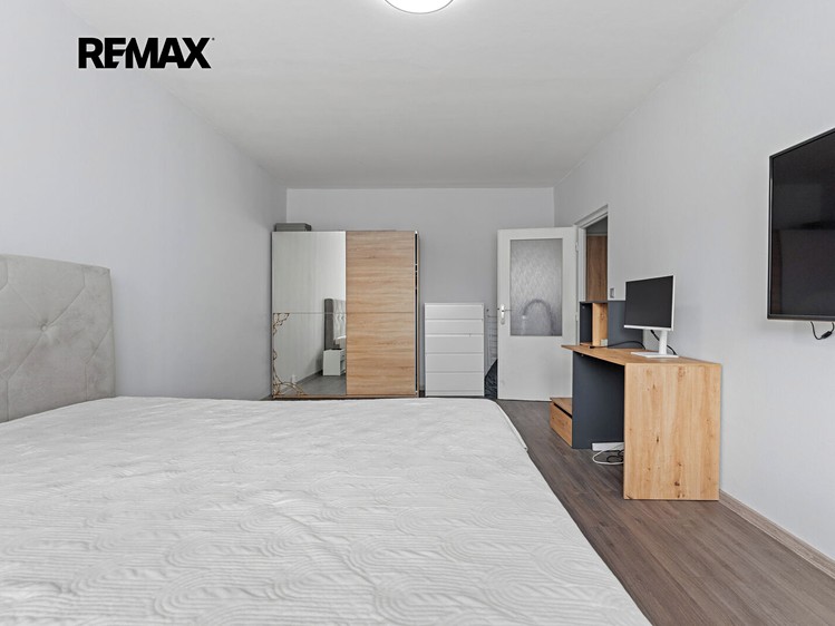 Pronájem bytu 1+1, 42 m² (5 z 10)