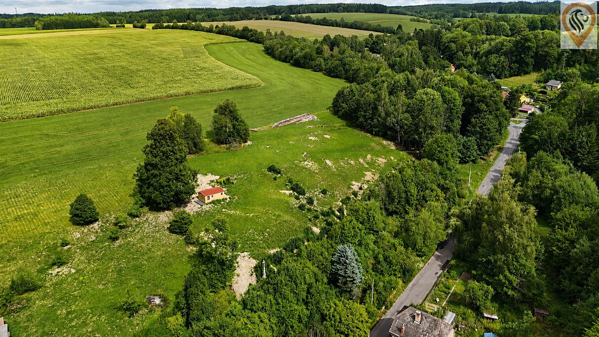 Prodej stavebního pozemku 1022 m² – fotografie 3