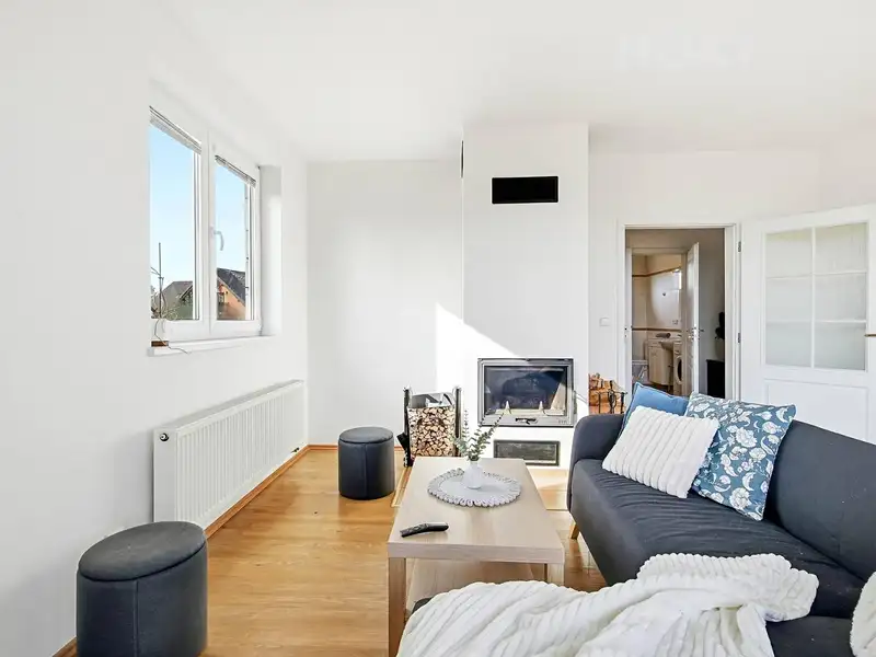 Prodej rodinného domu 145 m², pozemek 1215 m², Narysov – náhled fotky 2
